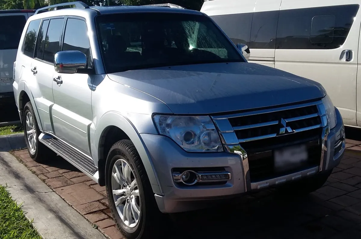 Mitsubishi Pajero GLS 2019